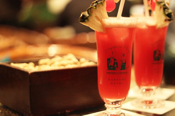 Singapore Sling at Raffles Hotel Long Bar