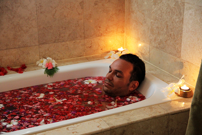 Spa Village Resort Tembok Bali Rose bath