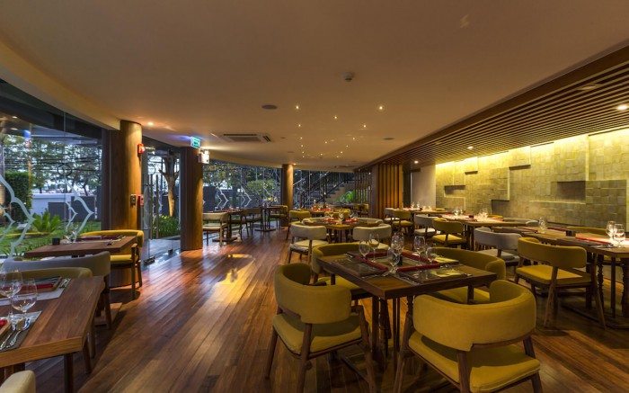 Novotel Phuket Karon Beach Tai Restaurant