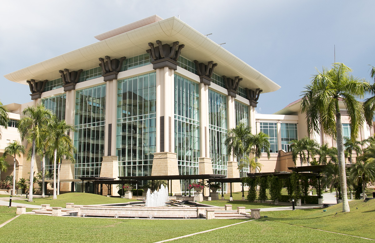 Empire Hotel and country club Bandar Brunei Exterior