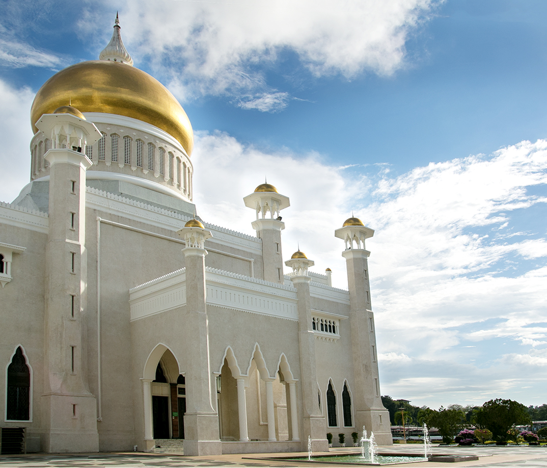 Sultan Omar Ali Saifuddien Mosque  Bandar Seri Begawan, Brunei