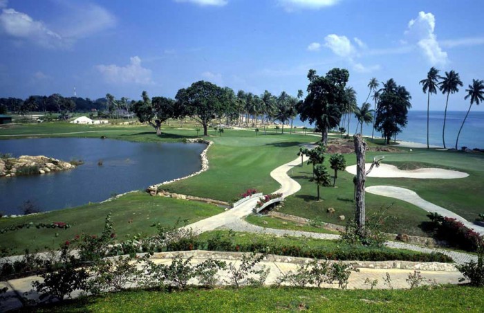 Bintan or Batam for golf
