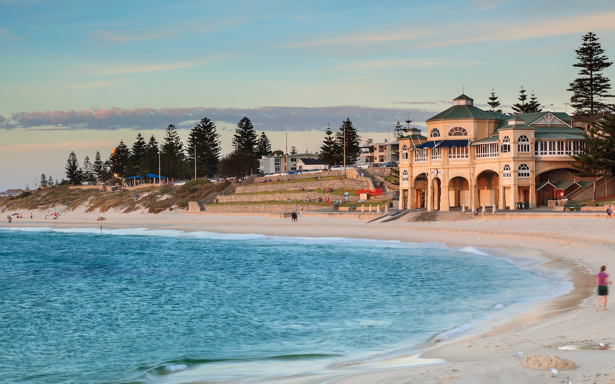 Haze Escape from Singapore to Cottesloe Beach Perth
