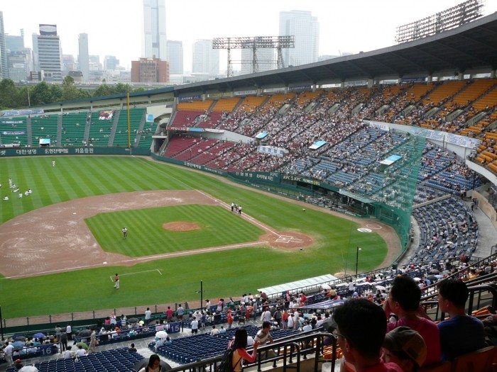 Seoul's Top Sights - Baseball game at Jamsil Stadium