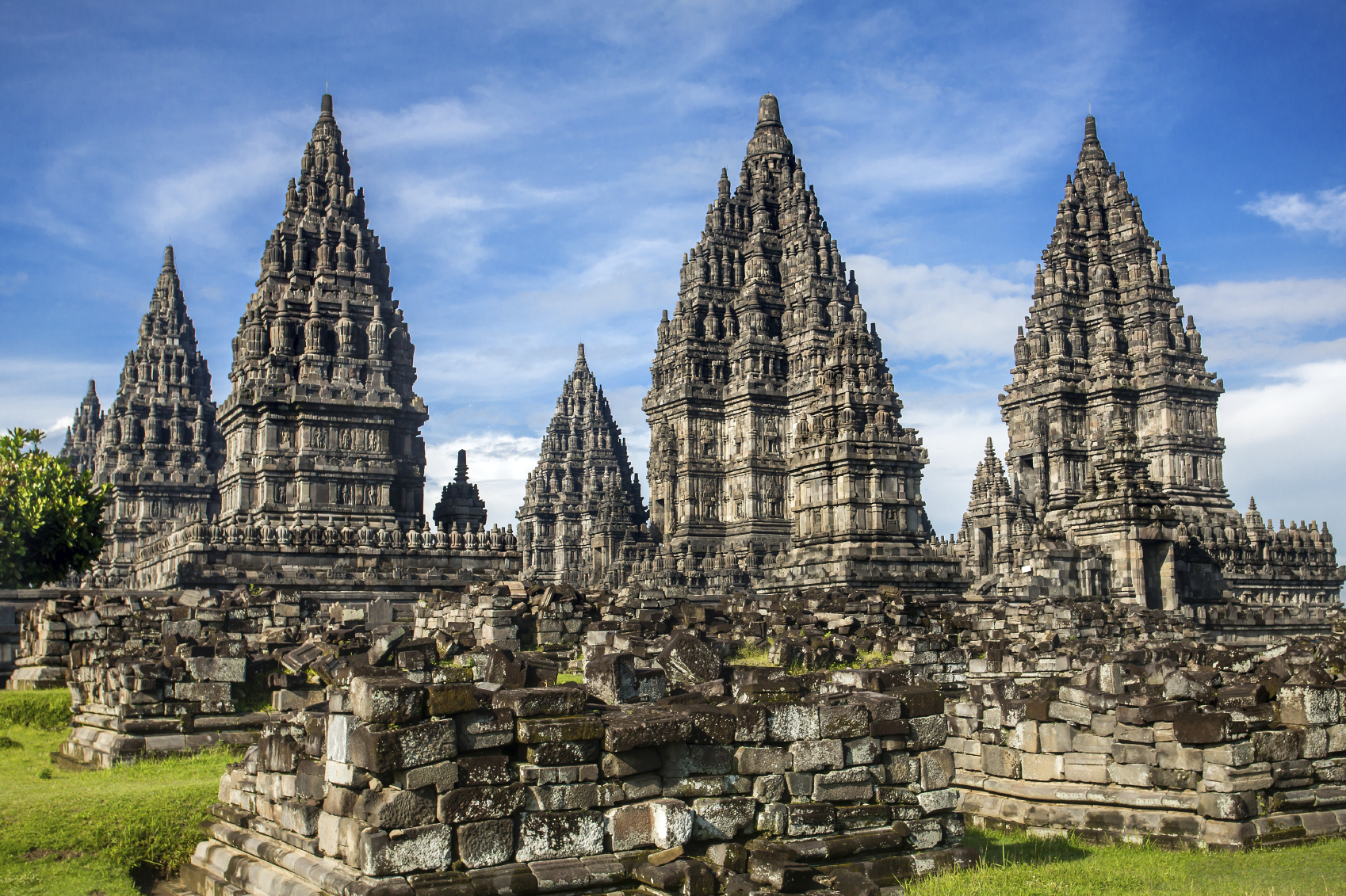 14 Spectacular Places to Visit in Indonesia