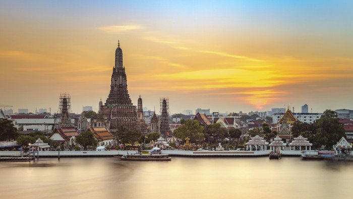 Wat Arun, Bangkok in Riverside Bangkok Thailand