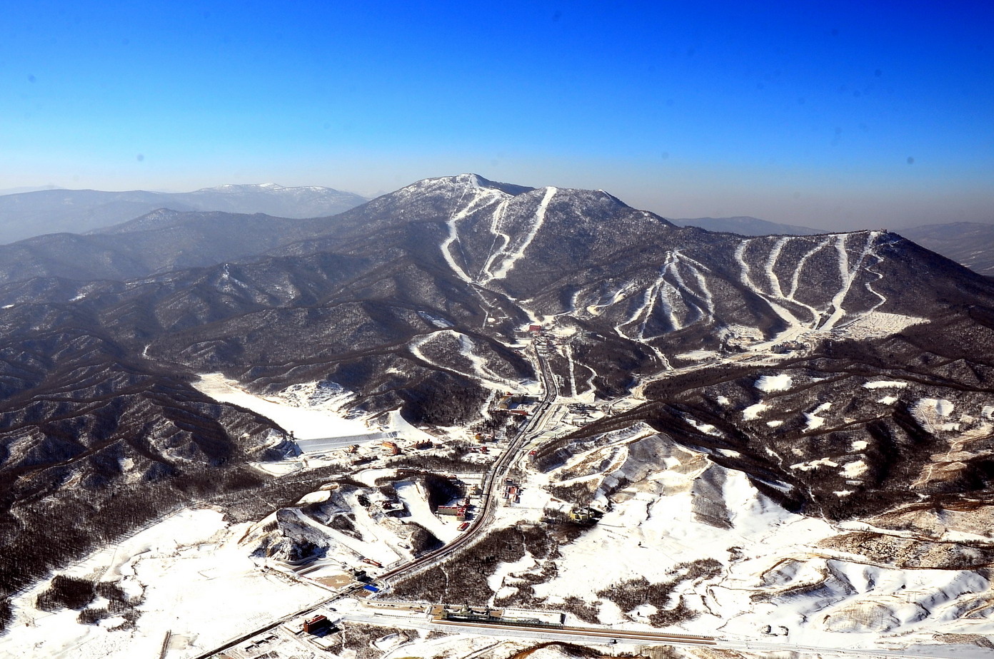 Skiing in China Sun Mountain Yabuli