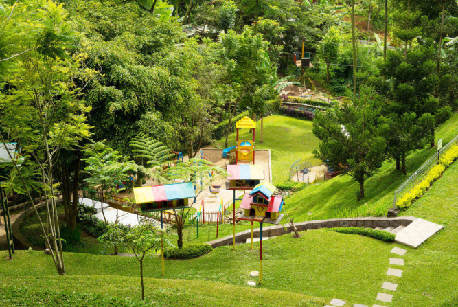 Where to stay with kids in Bandung - Padma Hotel Bandung
